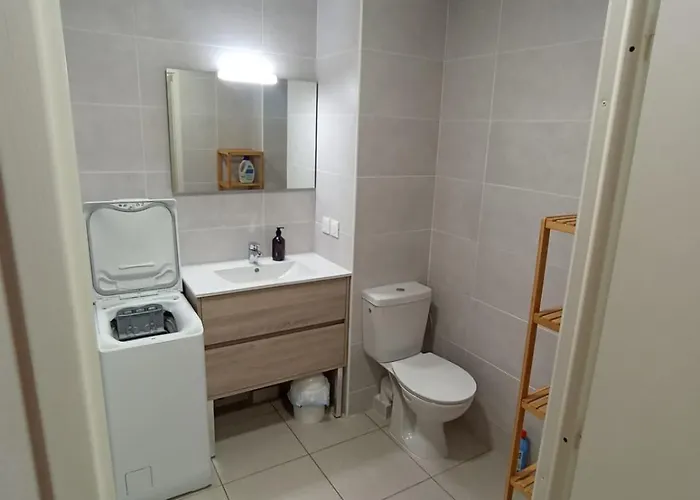 Apartment Avec Parking Prive, Piscine 300m *